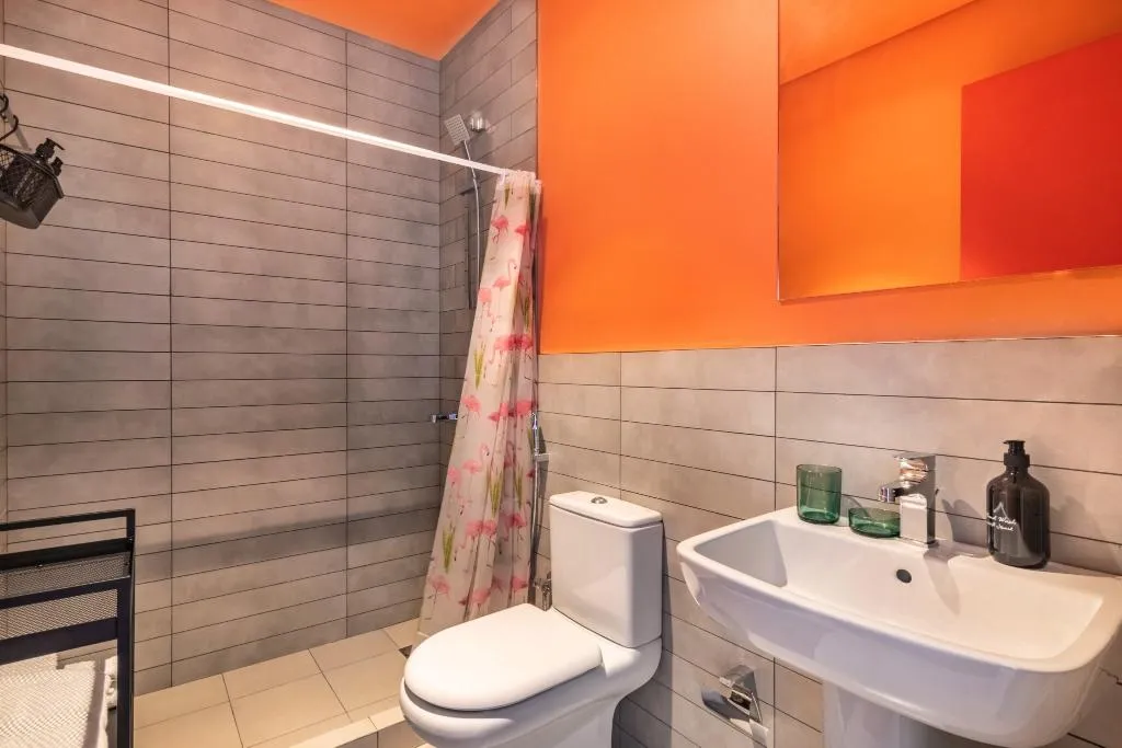 STUDIO STANDARD Room, You&Co Dubai, Dubai