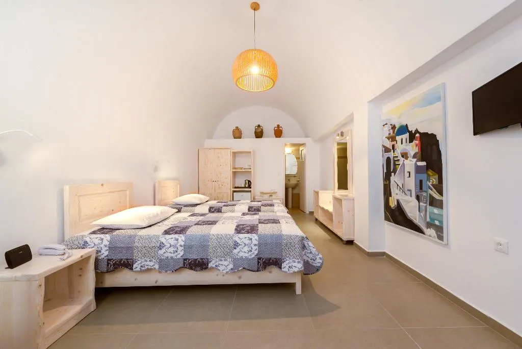 Room, Caldera Butterfly Villas, Santorini