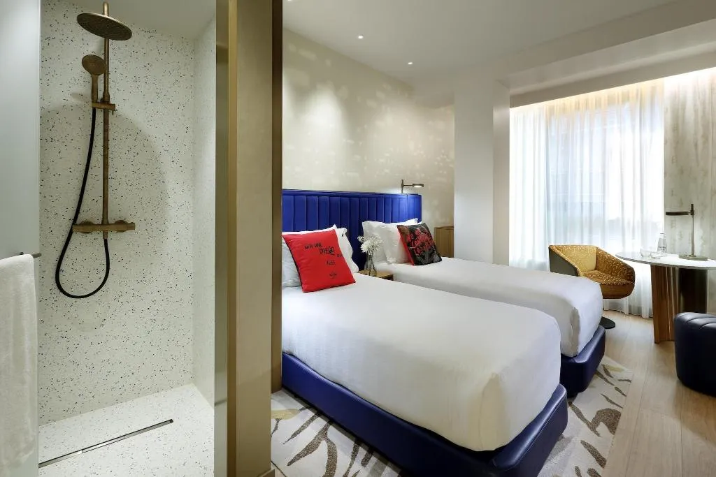 Room, Hard Rock Hotel Madrid, Madrid