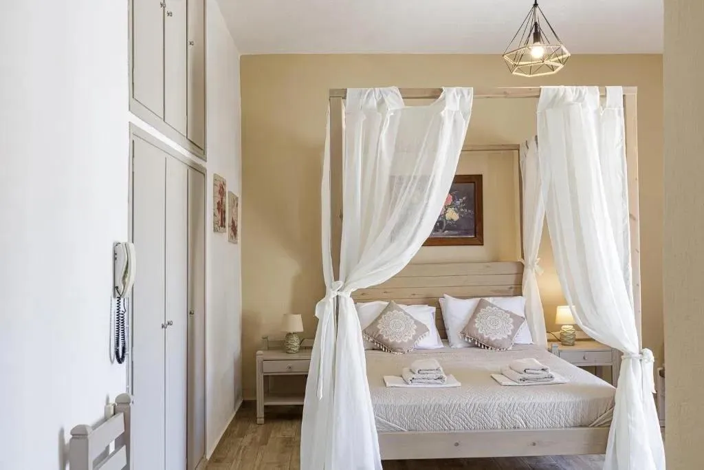 STUDIO SIDE SEA VIEW Room, Kasteli Studios & Apartments, Crete