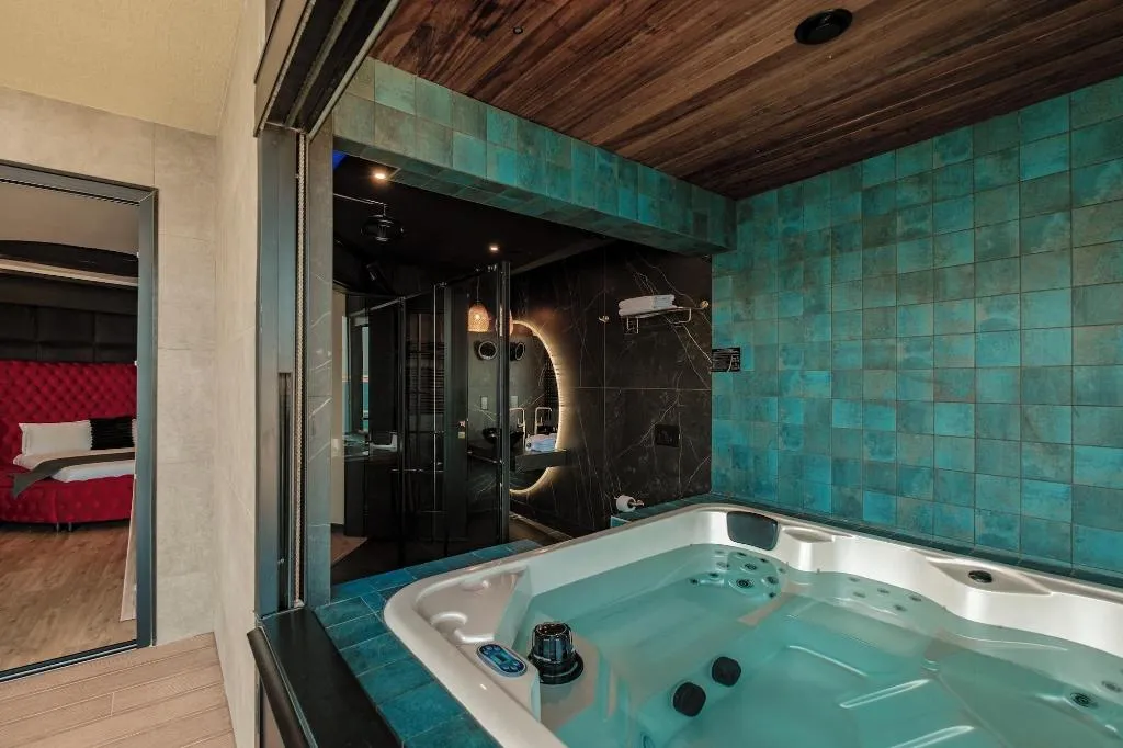 Room, Damare Resort & Spa, Malta