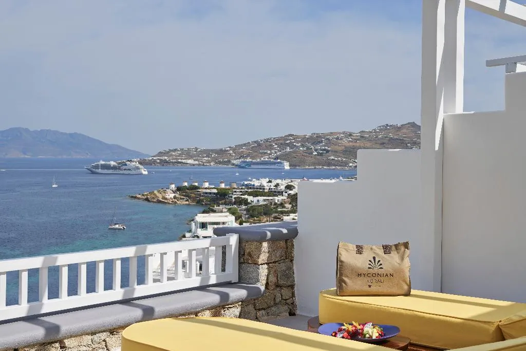 SUITE SEA VIEW ONE BEDROOM Room, Myconian Korali Relais & Chateaux, Mykonos