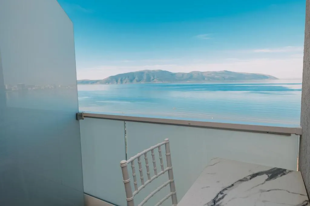 TRIPLE SEA VIEW Room, Duka Hotel, Kavaje