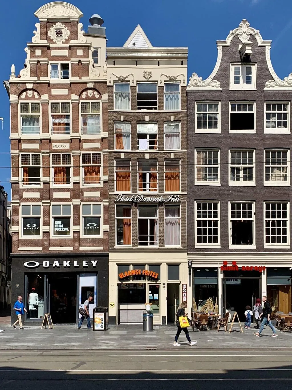 General view, Damrak-Inn, Amsterdam