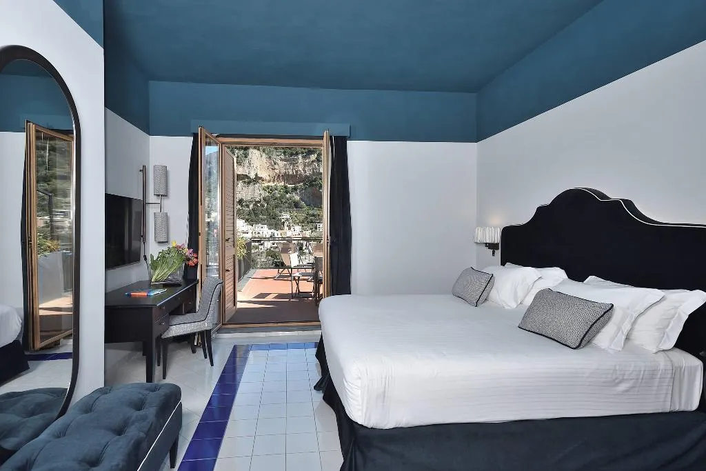 Double or Twin DELUXE Room, Hotel Royal Positano, Naples