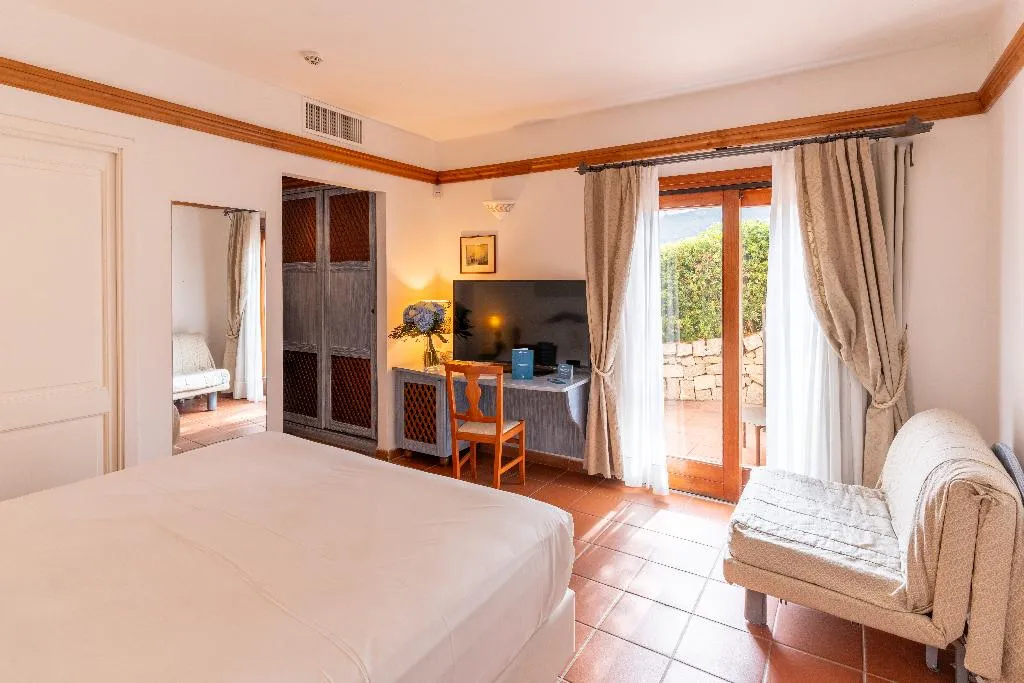 Double or Twin CLASSIC Room, Hotel Palumbalza, Olbia