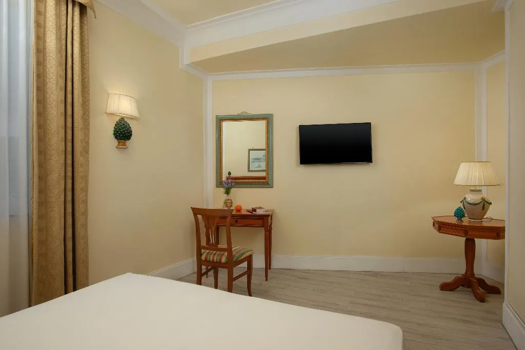 DOUBLE PREMIUM Room, NH Caltagirone Villa San Mauro, Catania