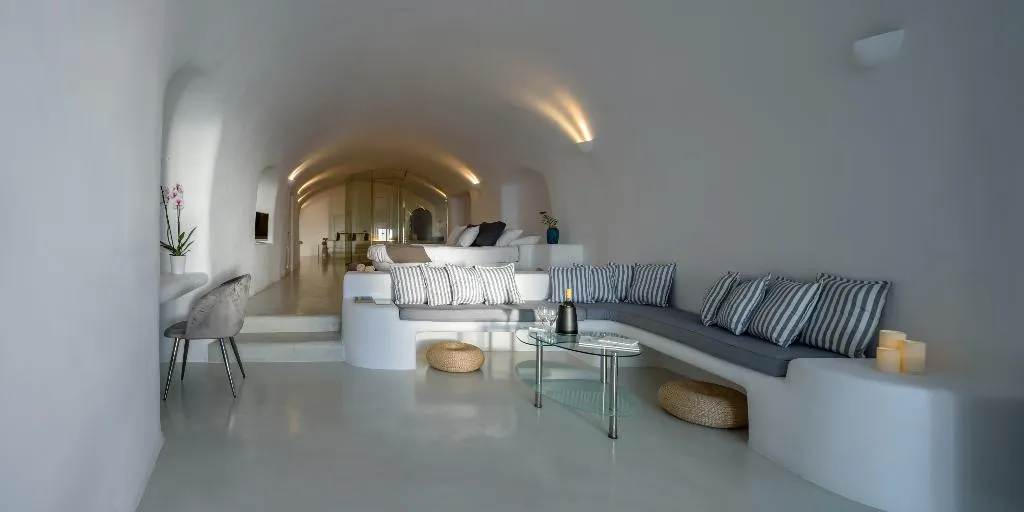SUITE DELUXE Room, Pegasus Suites & Spa, Santorini
