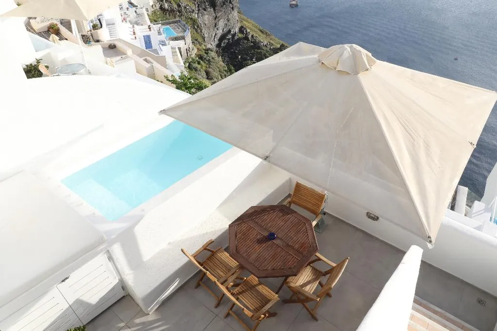 VILLA WITH JACUZZI Room, Panorama Suites, Santorini