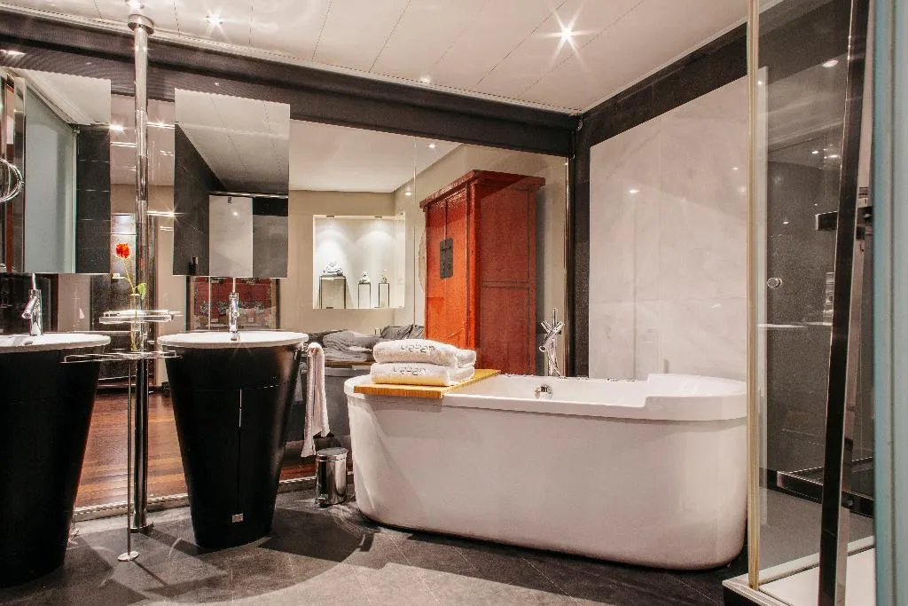 SUITE STANDARD Room, Urban, Madrid