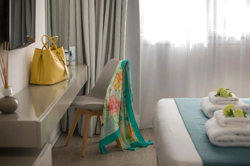 APARTMENT DELUXE ONE BEDROOM Room, Anemi Hotel & Suites, Cyprus