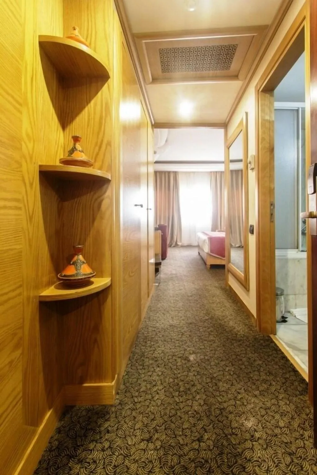 Room, Rabat, Rabat