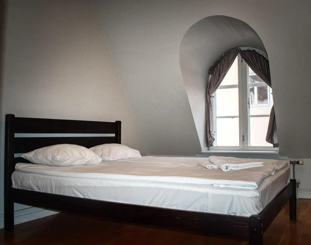 Room, Tallinn Apartments & Rooms - Old Town, Tallinn