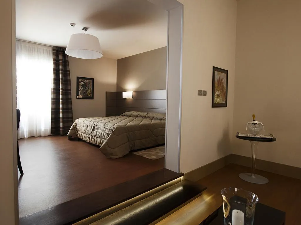 General view, Albergo Vittoria, Palermo