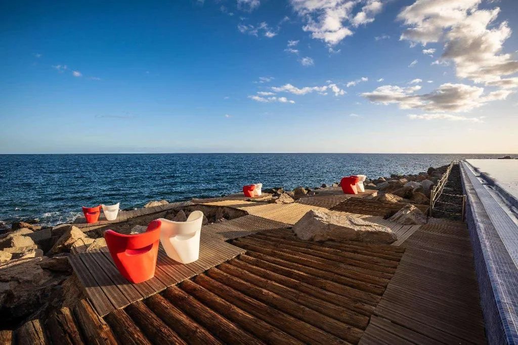 Sports and Entertainment, Marina Suites Puerto Rico, Gran Canaria