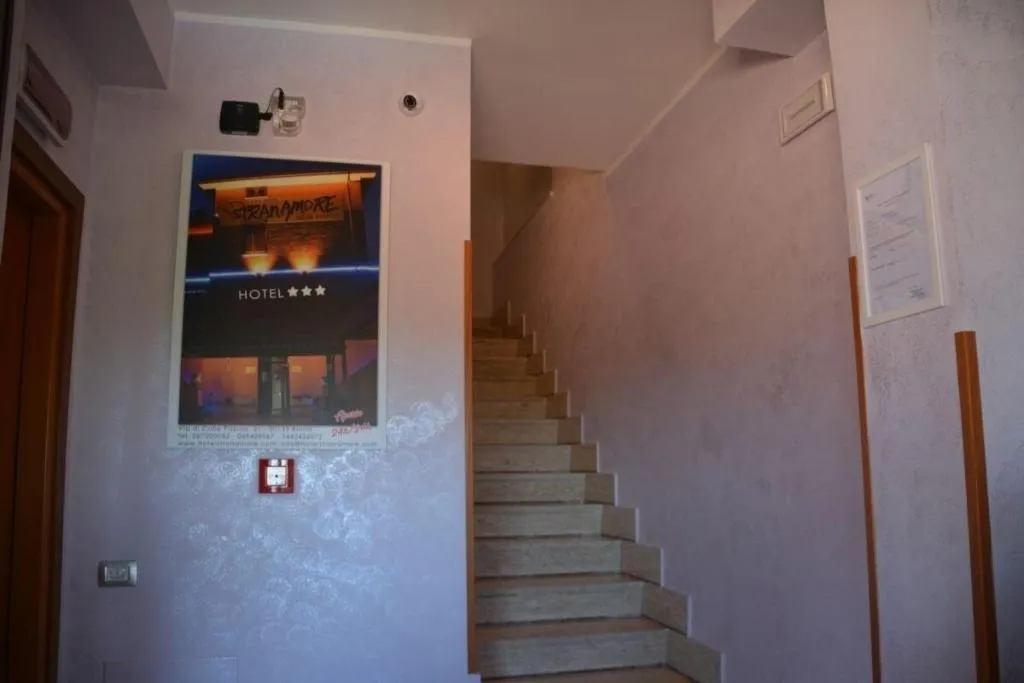 Lobby, Stranamore, Rome