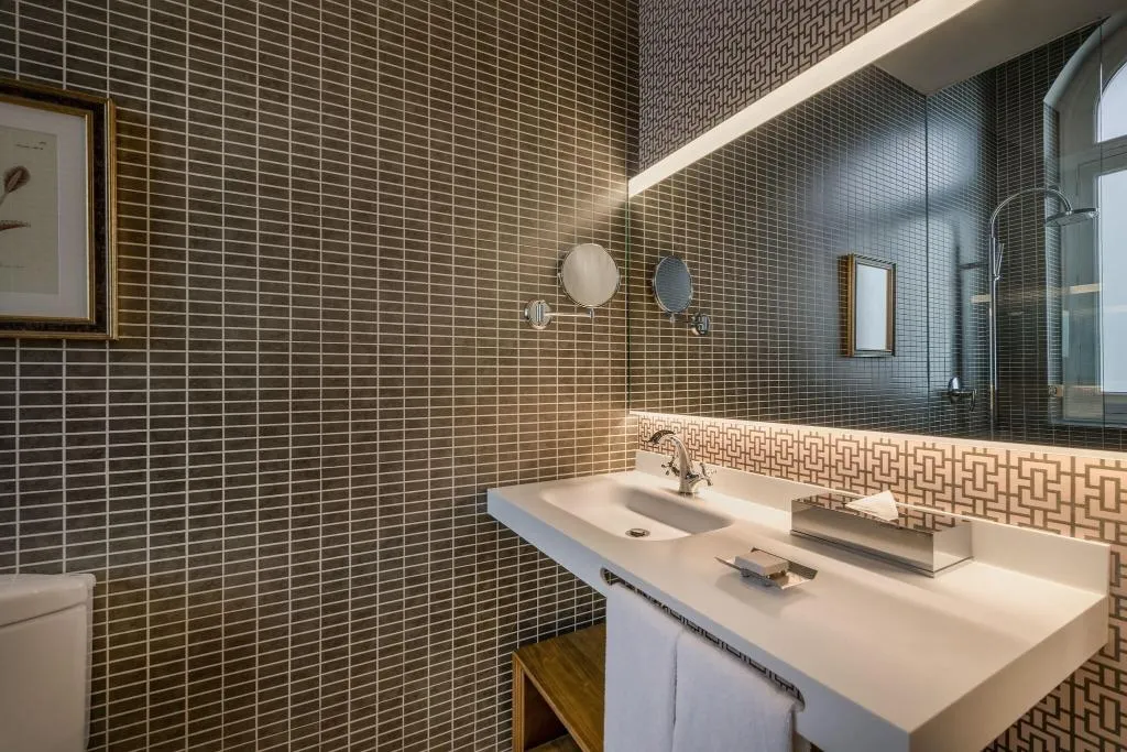 DOUBLE PREMIUM KING BED Room, AC Hotel Palacio del Retiro Autograph Collection, Madrid
