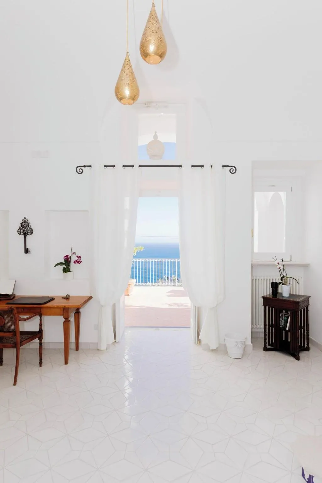 Lobby, La Bizantina, Naples