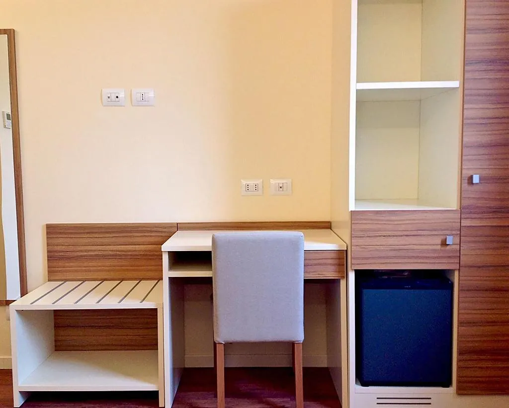 Room, Hotel Forum, Milan