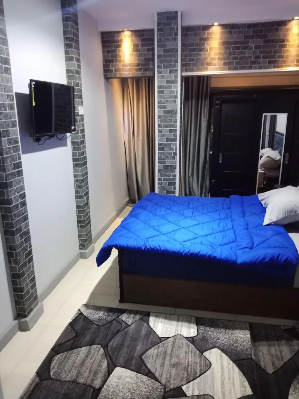 Room, Isis Hotel, Cairo
