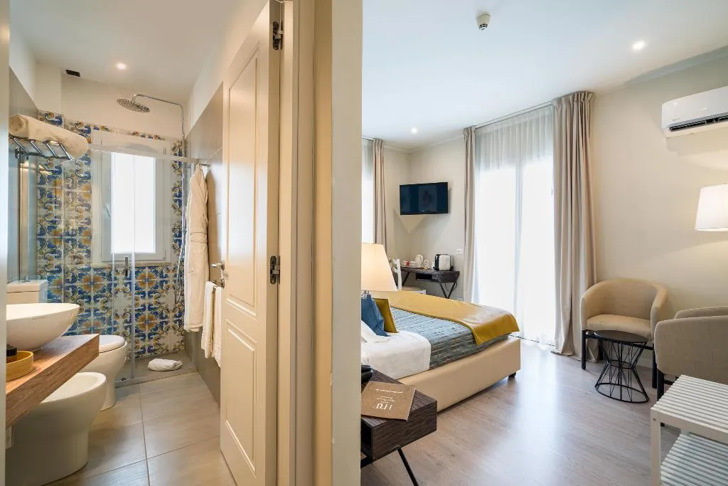 DOUBLE DELUXE SEA FRONT Room, Hotel Rivage Taormina, Taormina