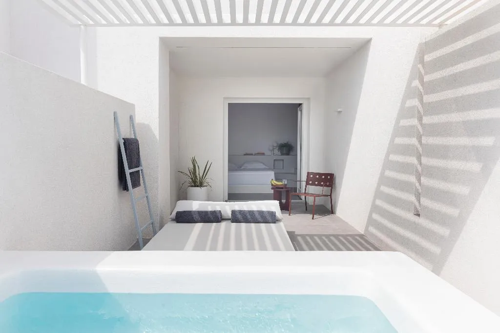 SUITE DELUXE Room, Neo Luxury Suites, Santorini