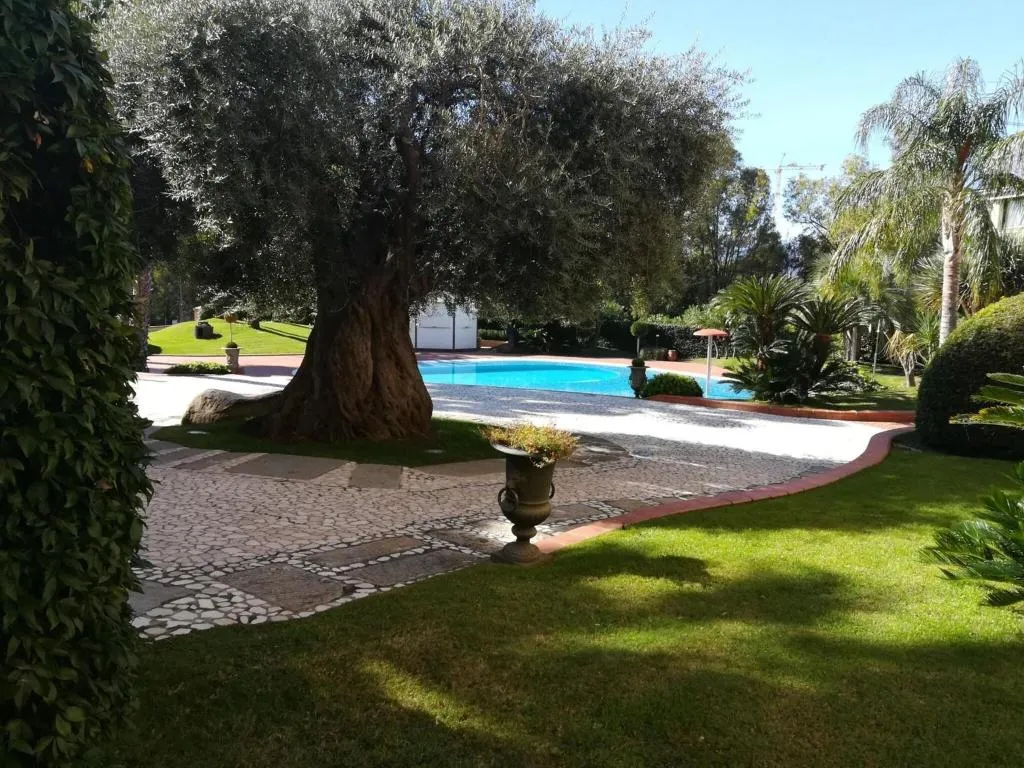 Pool, Arbatasar, Cagliari