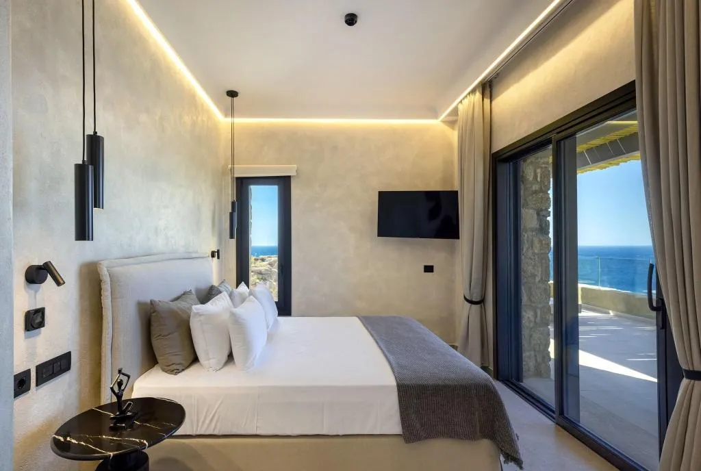 SUITE WITH PRIVATE POOL Room, Tropicana Hotel, Mykonos