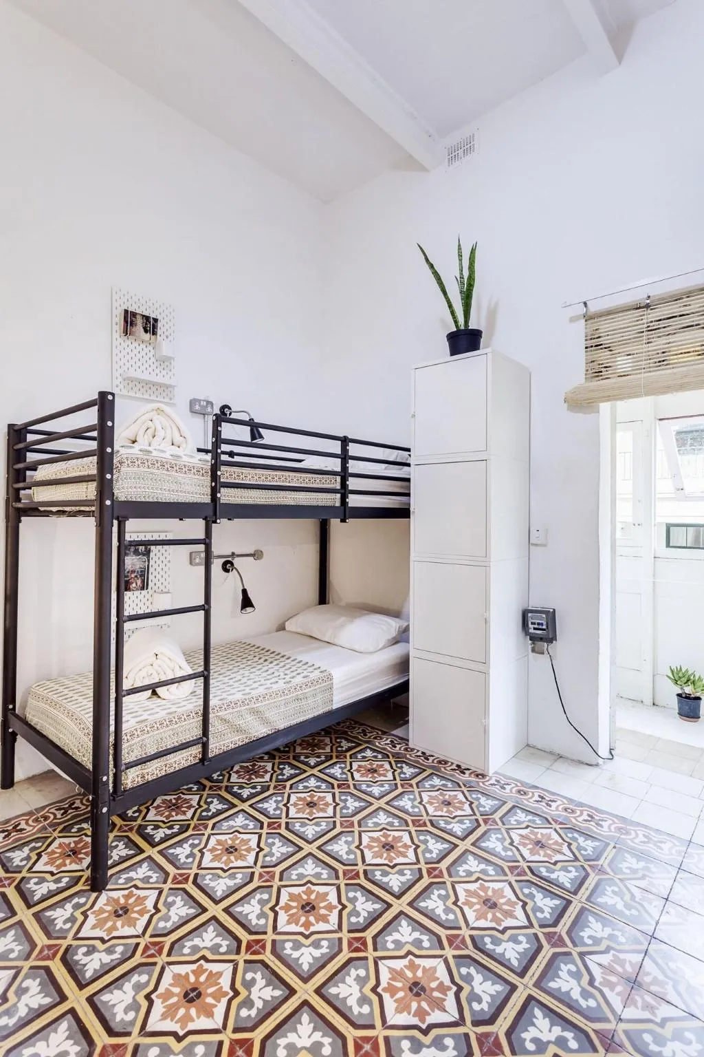 Room, Granny's Inn - Hostel, Malta