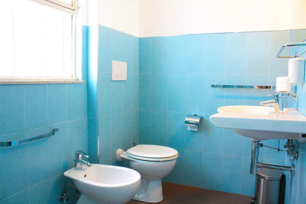 Room, City-in-hostel-B&B, Catania