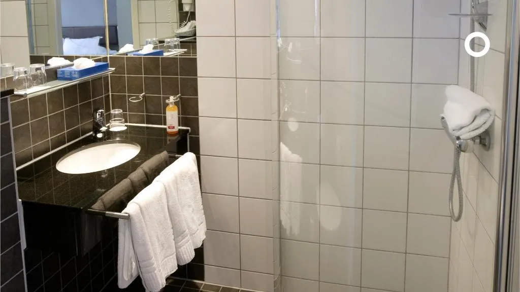 SINGLE DELUXE Room, Center Hotels Arnarhvoll, Reykjavik