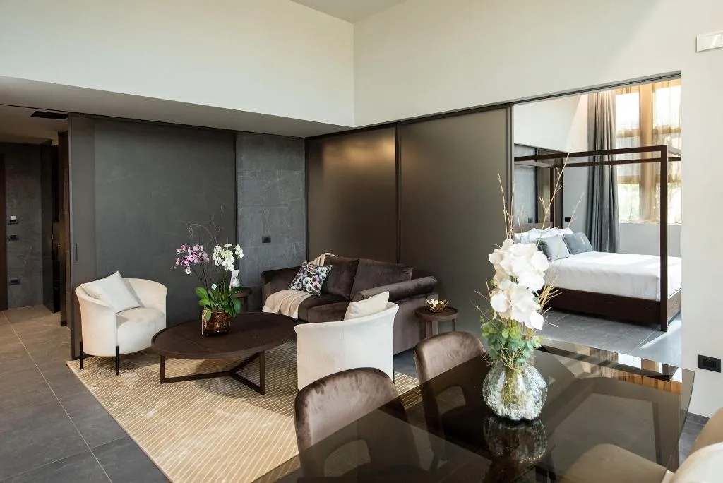 Room, Gold Tower Lifestyle Hotel, Naples