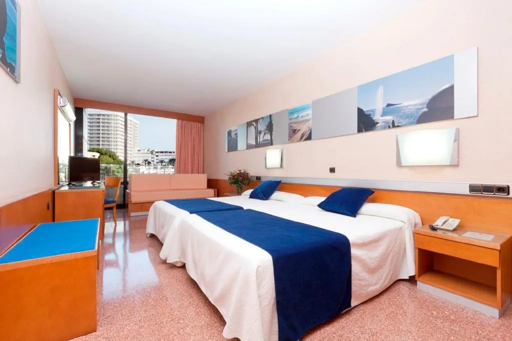 FAMILY ROOM STANDARD Room, Gran Hotel Bali, Costa Blanca
