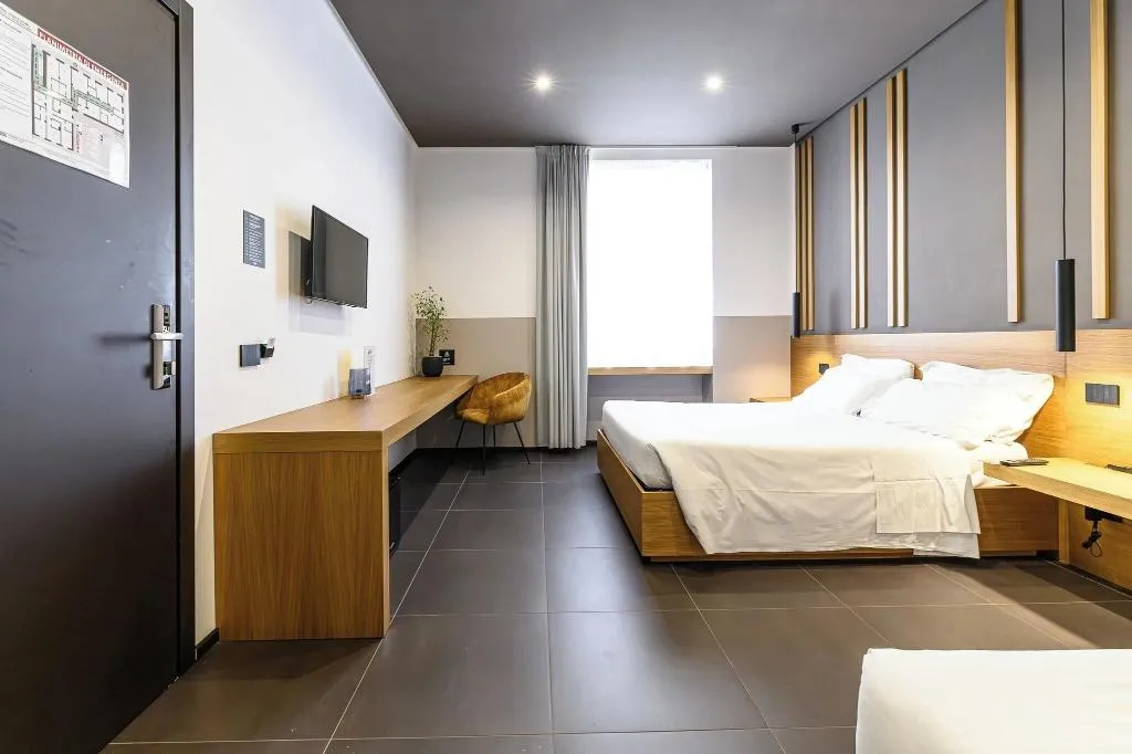 Room, Hotel Central Lodge, Naples