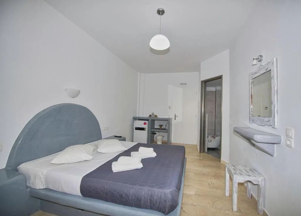 Room, Ira Apartments, Santorini
