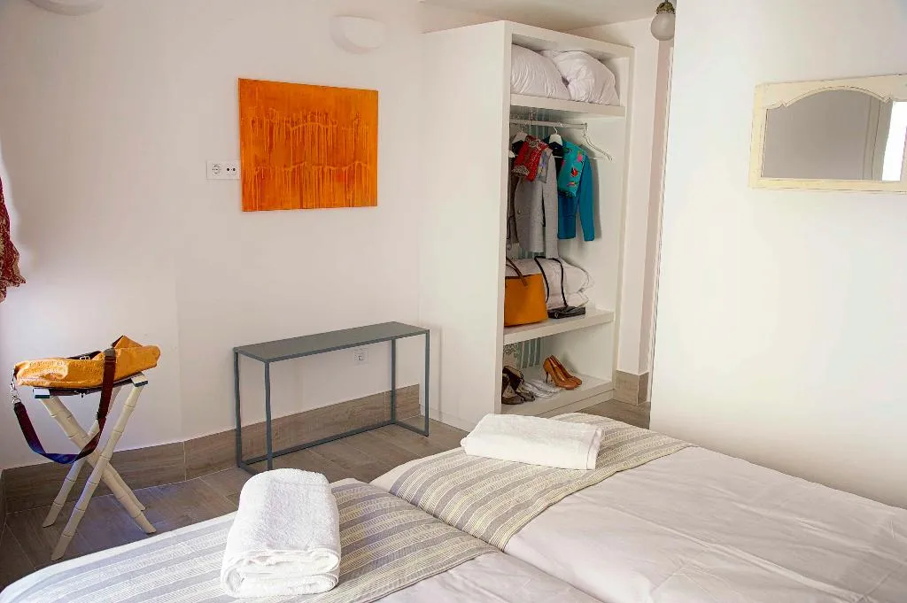 APARTMENT DELUXE WITH TERRACE Room, Overland Suites Catedral Luxury Apartments, Seville