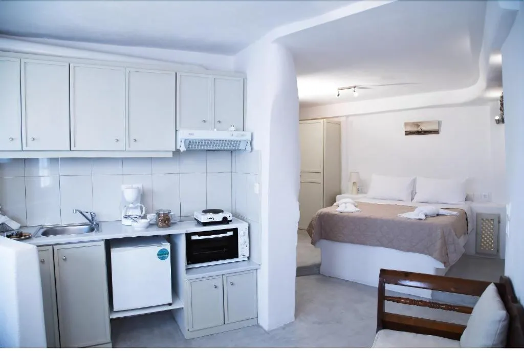 Room, Marizan Caves & Villas, Santorini, Santorini