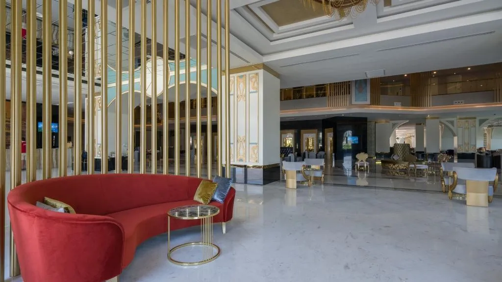 Lobby, Haydarpasha Palace, Antalya