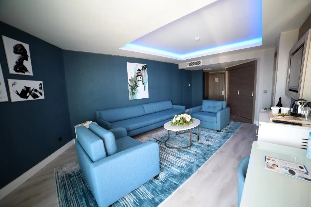 JUNIOR SUITE SEA VIEW Room, Royal Wings Hotel, Antalya
