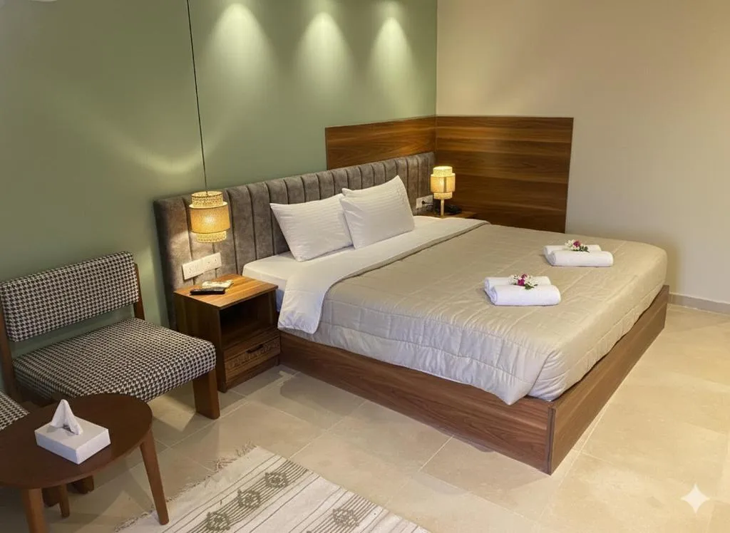 SINGLE DELUXE KING BED Room, The Nomad Pyramids Boutique Hotel, Cairo