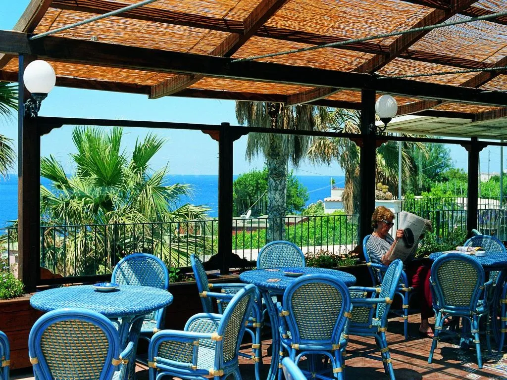 Lobby, Terme Providence, Naples