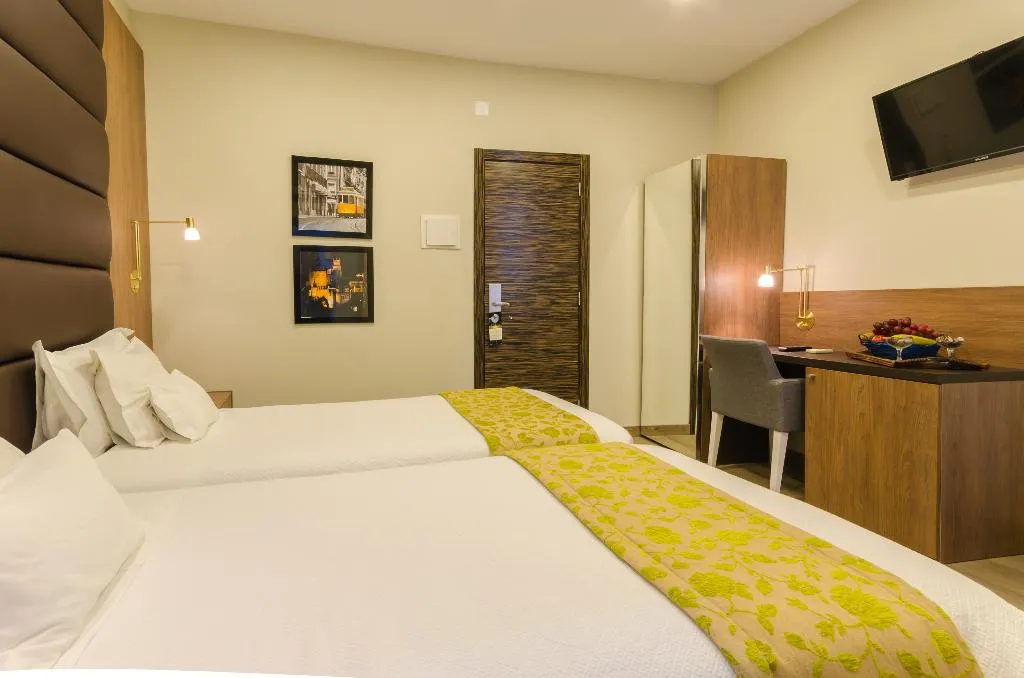 TWIN STANDARD Room, Hotel Borges Chiado, Lisbon