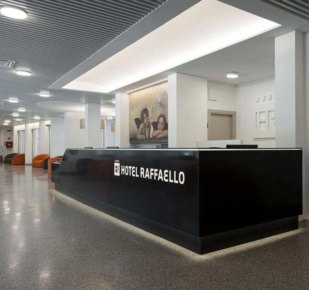 Lobby, Raffaello, Florence