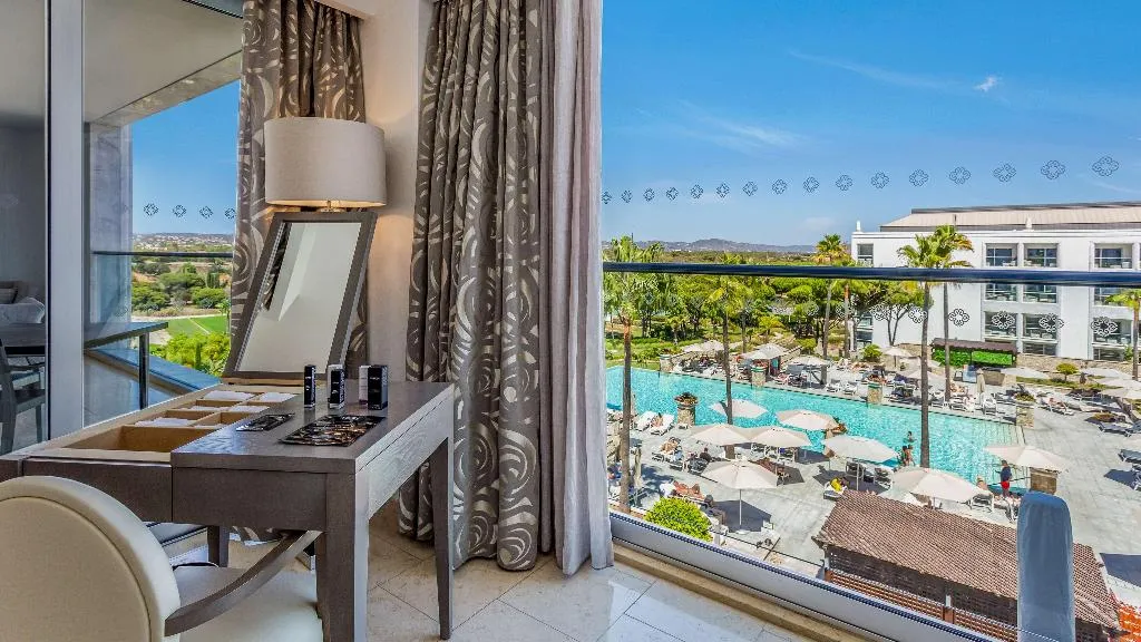 SUITE POOL VIEW Room, Conrad Algarve, Algarve