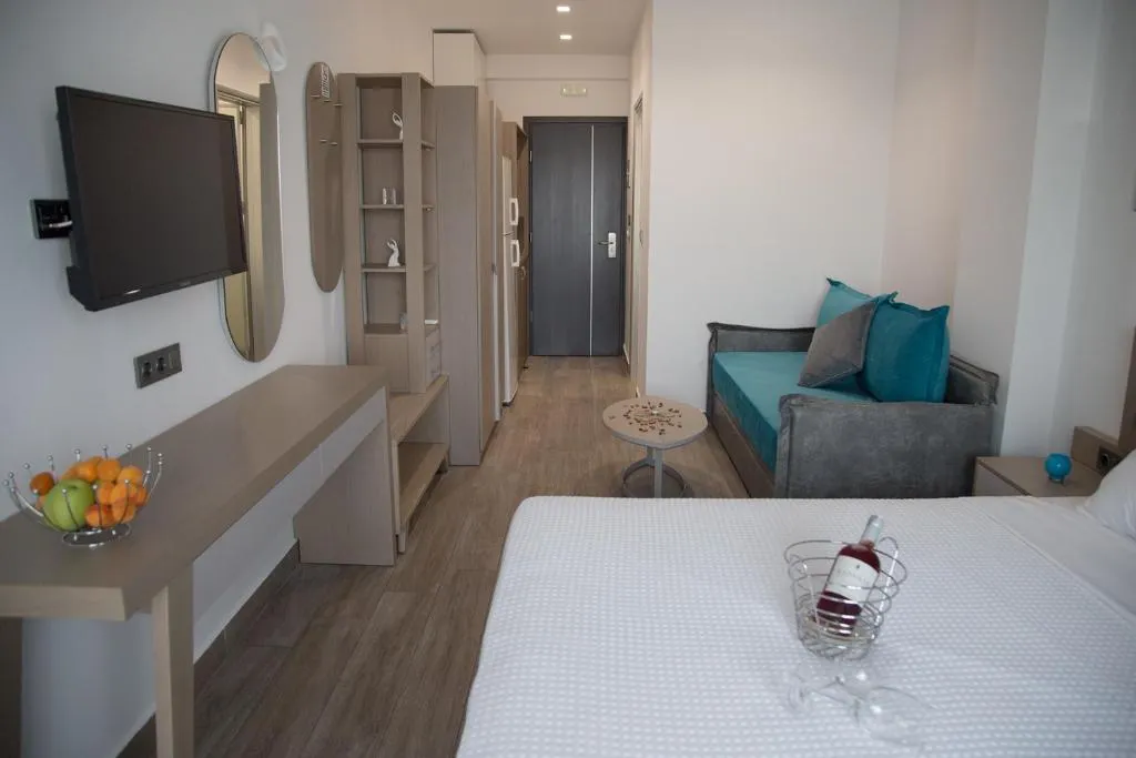 SUITE CLASSIC Room, Amalia Rooms Sea View, Thessaloniki