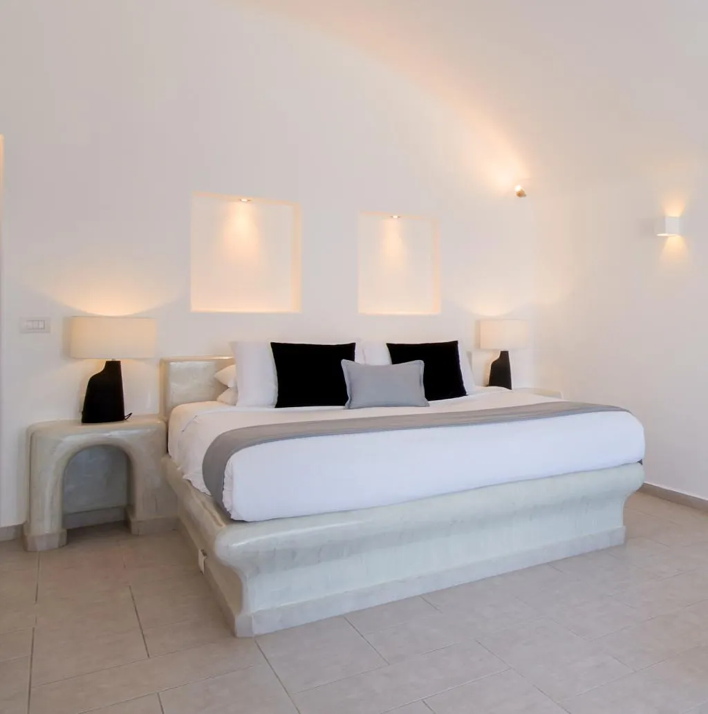 JUNIOR SUITE STANDARD Room, Pegasus Suites & Spa, Santorini