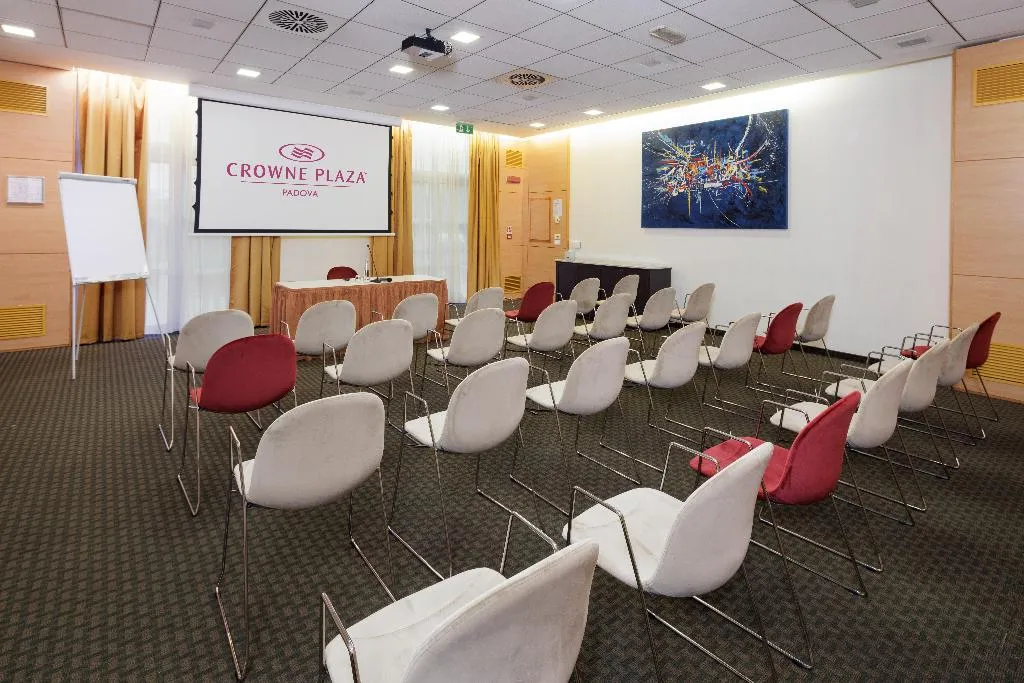 Conferences, Crowne Plaza Padova, Venice