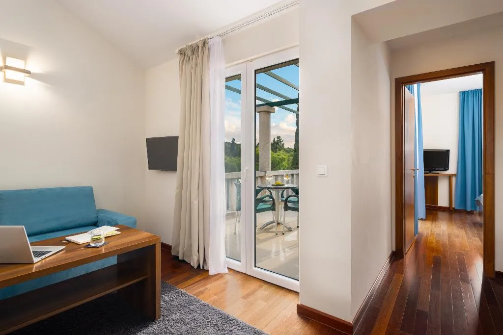 SUITE DELUXE PREMIUM Room, Aminess Vival Velaris Resort, Split