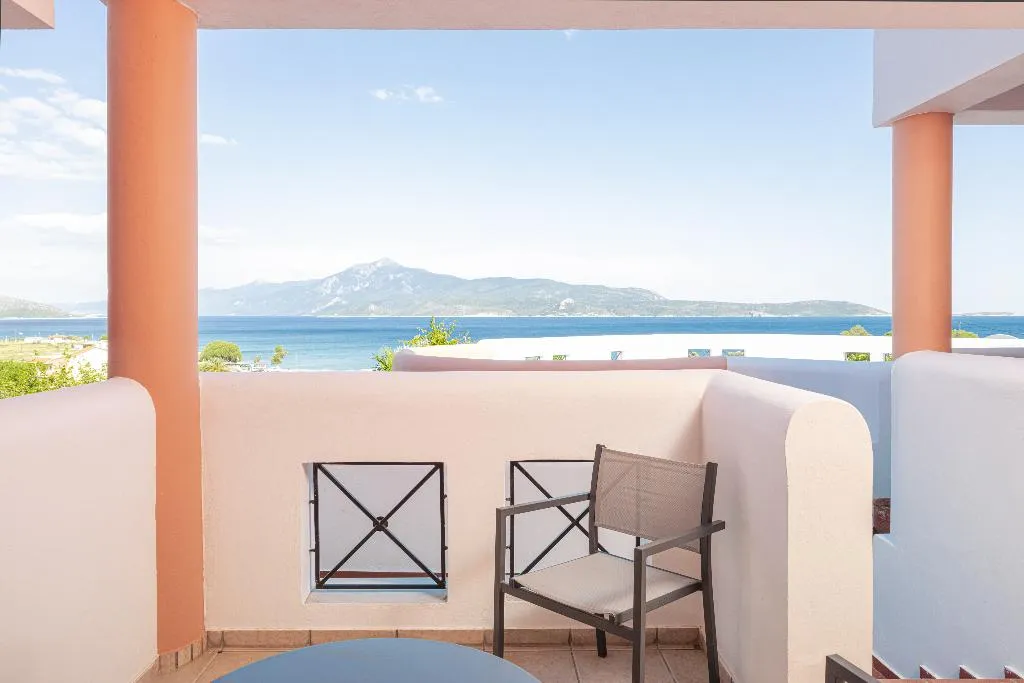 TRIPLE ONE BEDROOM Room, Nisea Hotel Samos, Samos