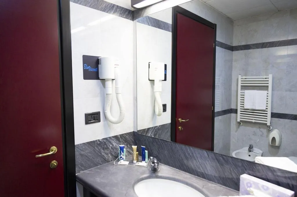 Room, iH Hotels Milano Blu Visconti, Milan